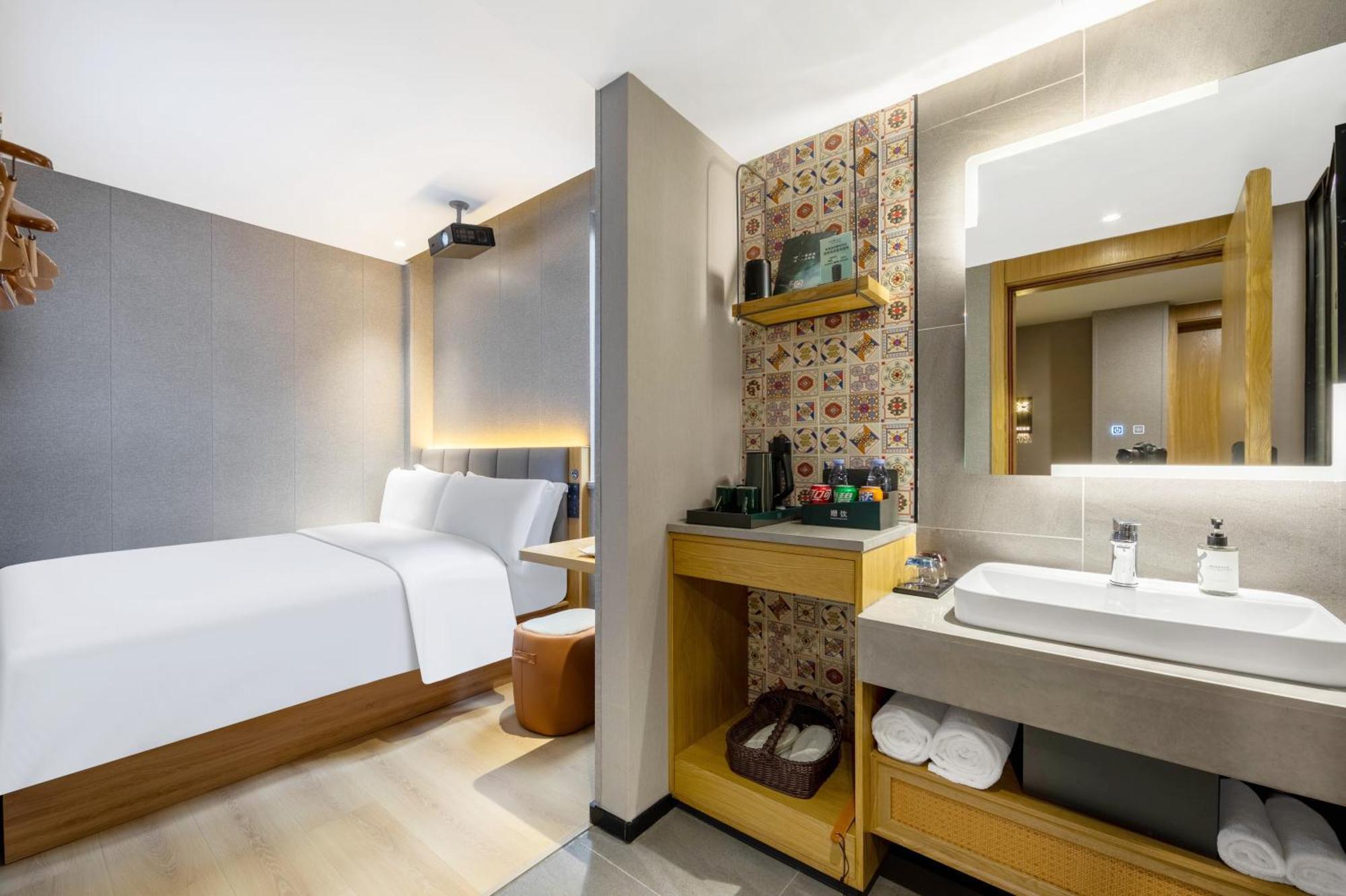 True Go Hotel - Shanghai Jing'An Temple Nanjing West Road Luaran gambar